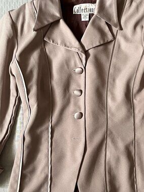 Asymetric pink vintage blazer  for women use good size 16 from JS Collection.
